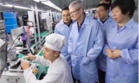 Việt Nam sẽ lần đầu tiên sản xuất Apple Watch và MacBook