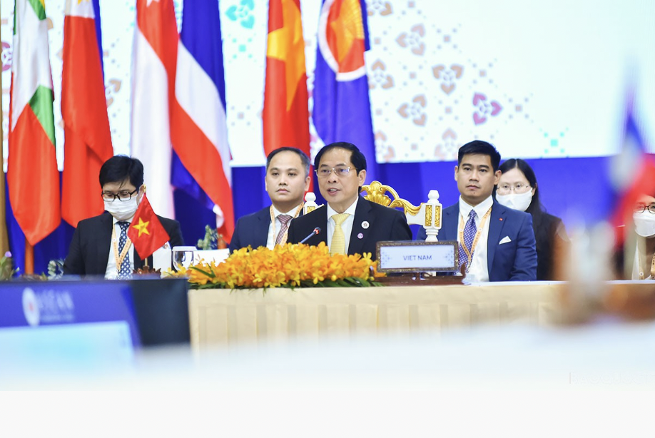 AMM-55: ASEAN and partners review cooperation, agree on future orientations