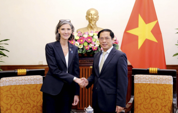 FM received new UNDP Resident Representative in Vietnam to present Letter of Credentials