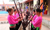 Preserving Muong cultural identity in festivals