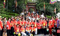 Người Việt Nam ở nước ngoài tri ân công đức tổ tiên