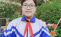 Three Van Lang Secondary School students were awarded the International STEM Prize.