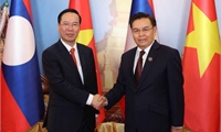 Việt Nam-Lào luôn dành ưu tiên cao nhất cho việc củng cố và tăng cường quan hệ