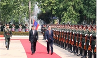 Tổng Bí thư, Chủ tịch nước Lào Thongloun Sisoulith chủ trì lễ đón chính thức Chủ tịch nước Võ Văn Thưởng