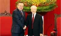 Party chief receives Chinese party official