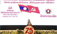 Laos celebrates 75th anniversary of army, appreciates Vietnam's support