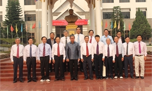 Đoàn đại biểu nguyên lãnh đạo tỉnh Phú Thọ thăm tỉnh kết nghĩa Luông Nam Tha nhân dịp năm mới Bunpimay