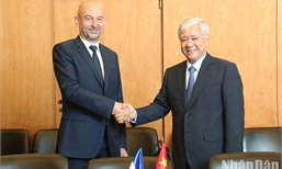 Vietnam, France bolster political ties, people-to-people diplomacy