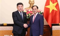 Vietnam, DPRK pledge closer ties ahead of 75th anniversary of diplomatic ties