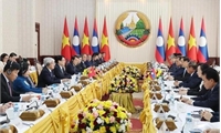 State President reaffirms close bilateral ties during meeting with Lao PM