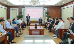 Conference Promotes Investment and Business for Economic Development