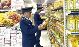 Chỉ đạo mở đợt cao điểm đấu tranh ngăn chặn, đẩy lùi tình trạng buôn lậu, gian lận thương mại, hàng giả, xâm phạm quyền sở hữu trí tuệ