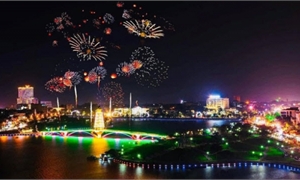 Phú Thọ tổ chức chương trình nghệ thuật và bắn pháo hoa chào mừng nhân dịp công bố việc sáp nhập đơn vị hành chính các cấp