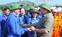 Thủ tướng Chính phủ Phạm Minh Chính kiểm tra tiến độ thi công một số dự án trọng điểm trên địa bàn tỉnh Phú Thọ