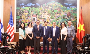 Giám đốc Sở Ngoại vụ làm việc với Tổ chức Tầm nhìn Thế giới (World Vision International - WVI) tại Việt Nam