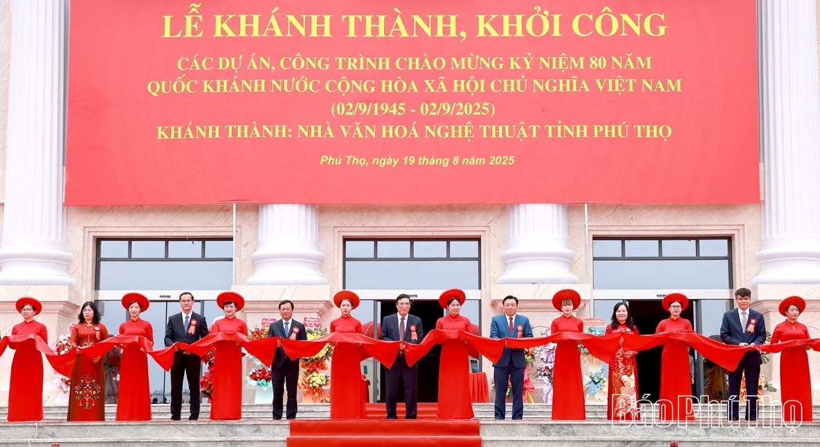 Inauguration Ceremony of the Phu Tho Provincial House of Culture and Arts
