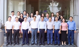 Đồng chí Bí thư Tỉnh ủy Đặng Xuân Phong thăm, làm việc với Sở Ngoại vụ