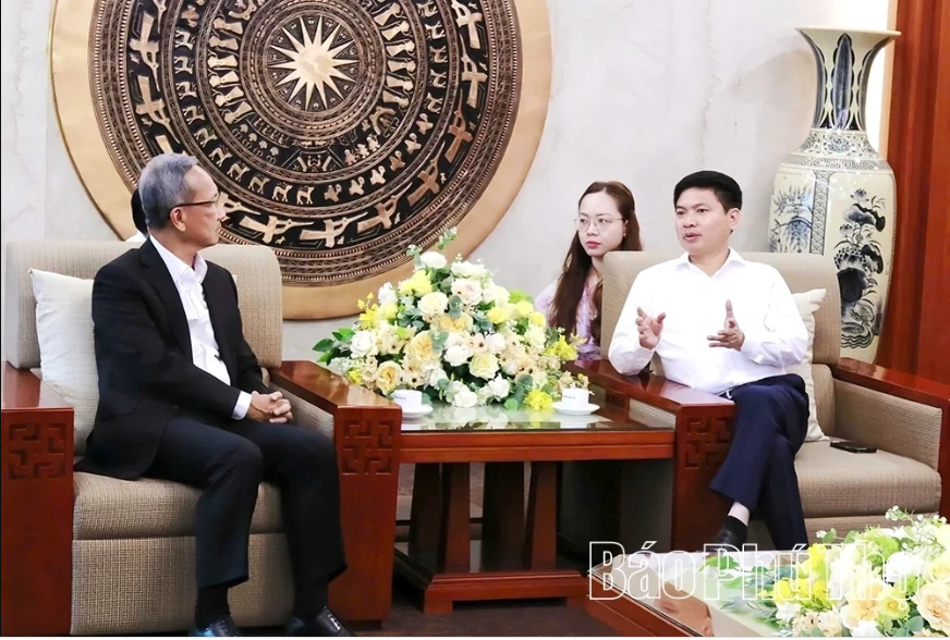 Provincial Party Secretary Truong Quoc Huy Receives Courtesy Visit from Amata Group (Thailand)