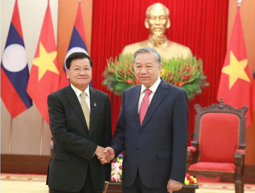 Tổng Bí thư Tô Lâm tiếp Tổng Bí thư, Chủ tịch nước Lào Thongloun Sisoulith nhân dịp dự Lễ mở ký Công ước Hà Nội