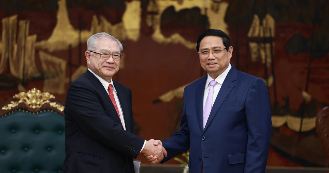 PM suggests expanding cooperation with Japan's Kansai region