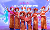 Ra mắt Câu lạc bộ Di sản Áo dài Việt Nam tại Rumani