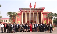 Đoàn cán bộ Đảng Nhân dân Cách mạng Lào đến thăm và làm việc tại tỉnh Phú Thọ