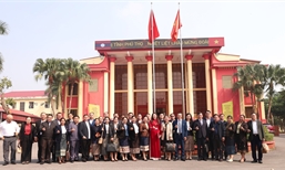Đoàn cán bộ Đảng Nhân dân Cách mạng Lào đến thăm và làm việc tại tỉnh Phú Thọ