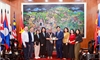 Đoàn công tác của Tổ chức Đông Tây Hội Ngộ (East Meets West Foundation - EMWF) làm việc tại Sở Ngoại vụ