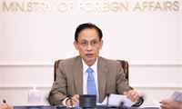 Vietnamese, Philippine foreign ministers hold phone talks