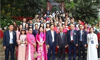 Kết nối cội nguồn: Đoàn Kiều bào về dâng hương và báo công, tri ân công đức Tổ tiên tại Đền Hùng