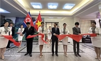 Photo exhibition highlights Viet Nam - DPRK relations