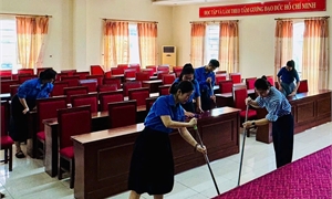 Ngày Chủ nhật xanh của Chi đoàn Thanh niên Sở Ngoại vụ Phú Thọ