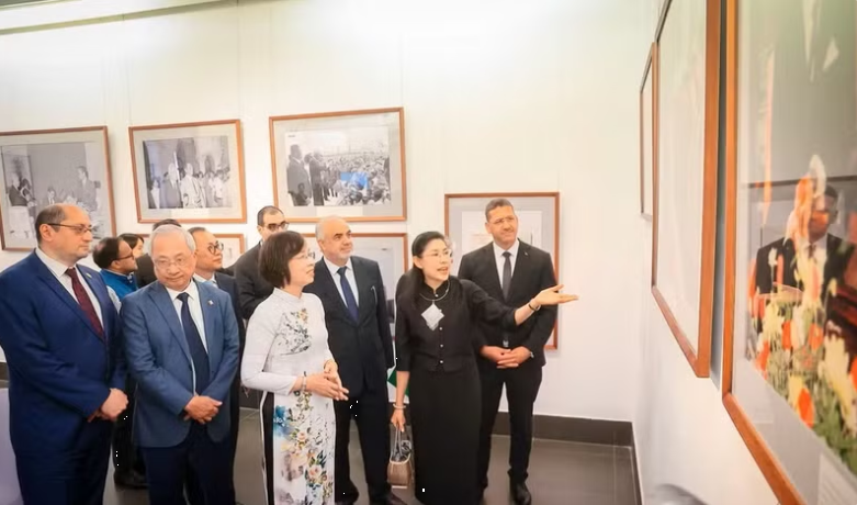 Photo exhibition celebrates 50 years of Viet Nam-Thailand diplomatic relations