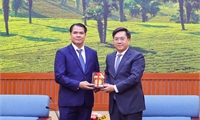 Chủ tịch UBND tỉnh Trần Duy Đông tiếp xã giao Đoàn đại biểu cấp cao tỉnh Bò Kẹo, nước Cộng hòa Dân chủ Nhân dân Lào