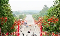 Tượng đài “Bác Hồ với ngày hội non sông”: Tiếp nối những giá trị lịch sử của dân tộc