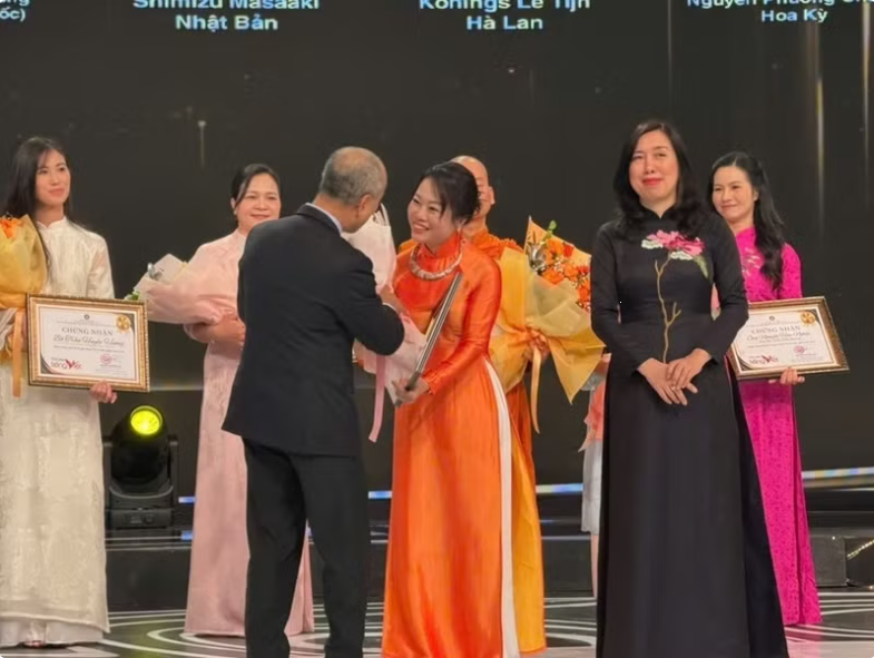Vietnamese lecturer honoured as 2026 Vietnamese Language Ambassador abroad