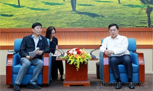 Chủ tịch UBND tỉnh Trần Duy Đông tiếp và làm việc với lãnh đạo Công ty TNHH Hanyang Digitech Vina